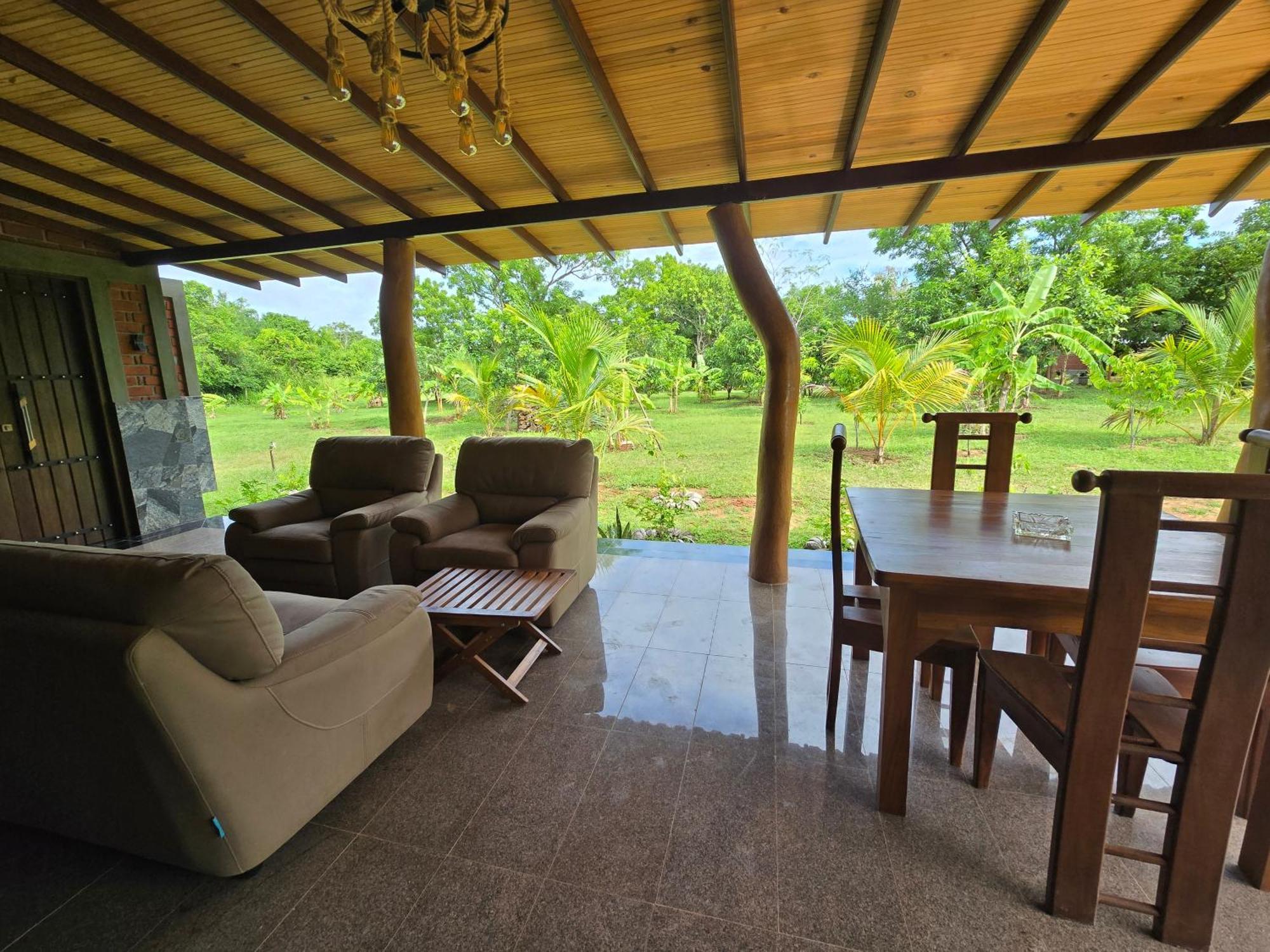 Ceylon Resort Wilpattu Exteriör bild