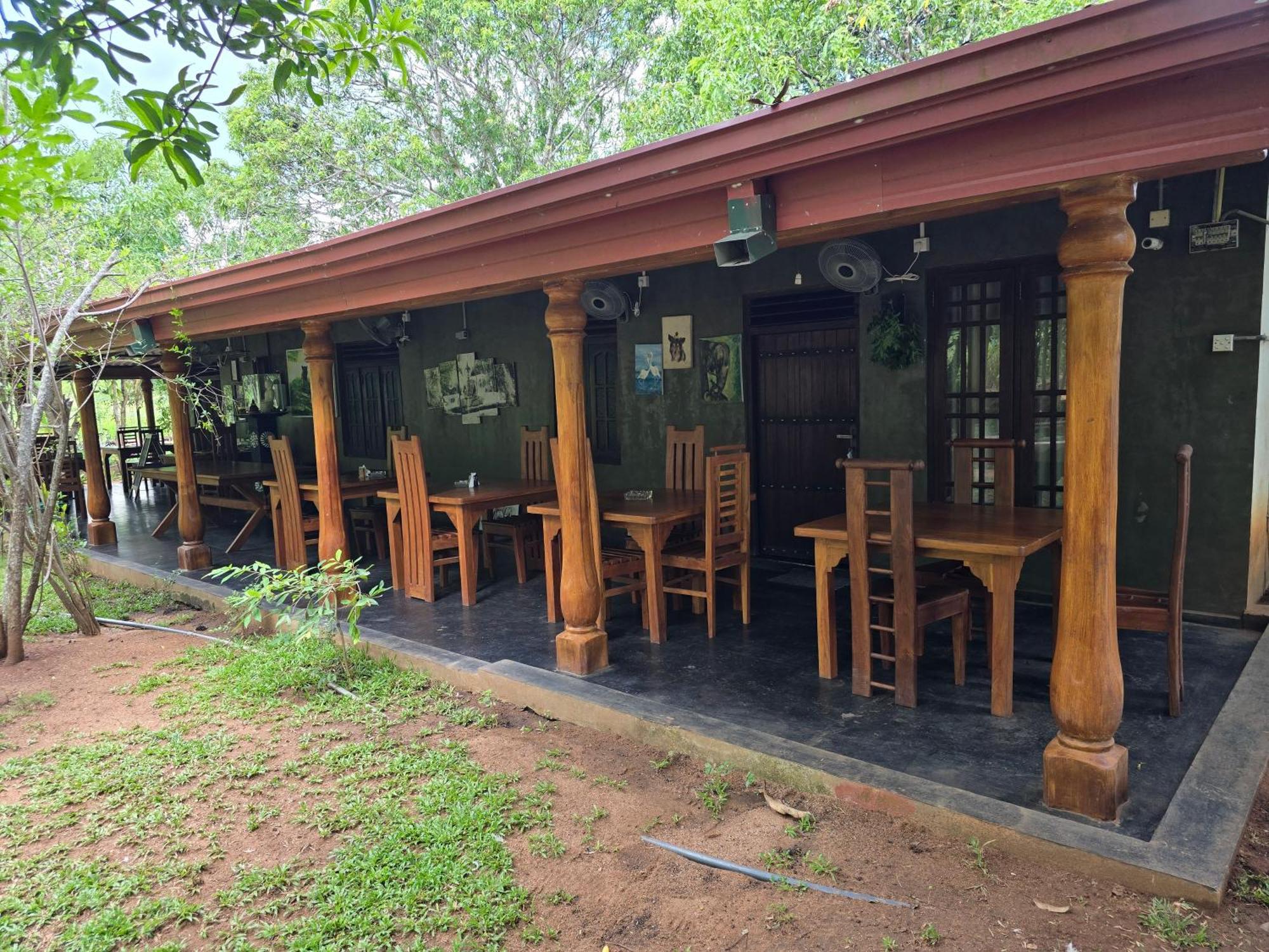 Ceylon Resort Wilpattu Exteriör bild